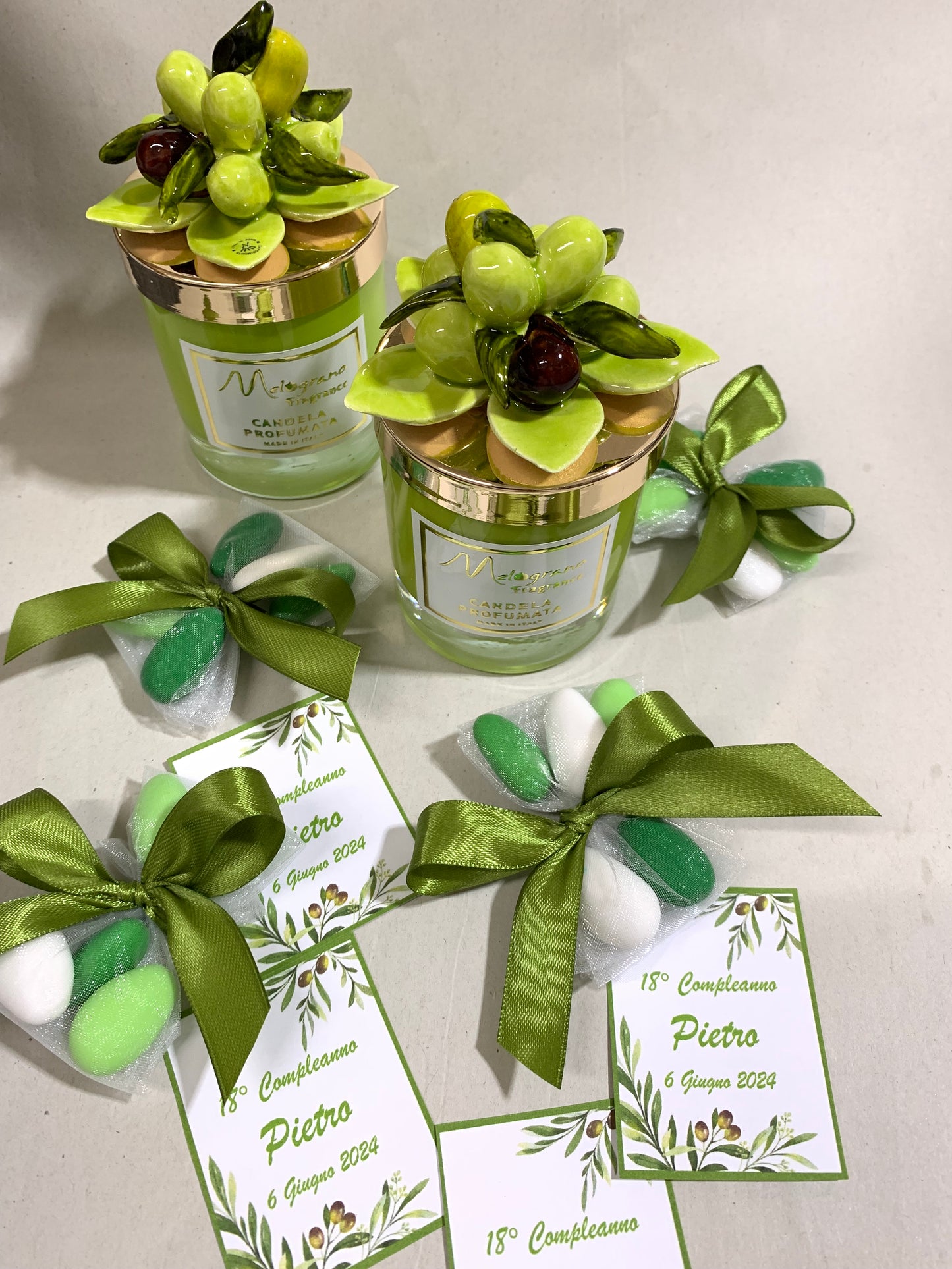 Candela vetro con tappo in ceramica olive