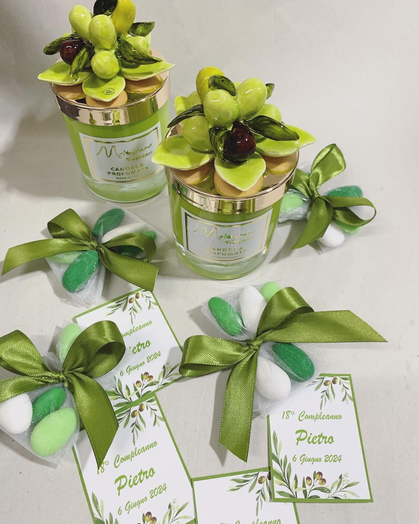 Candela vetro con tappo in ceramica olive
