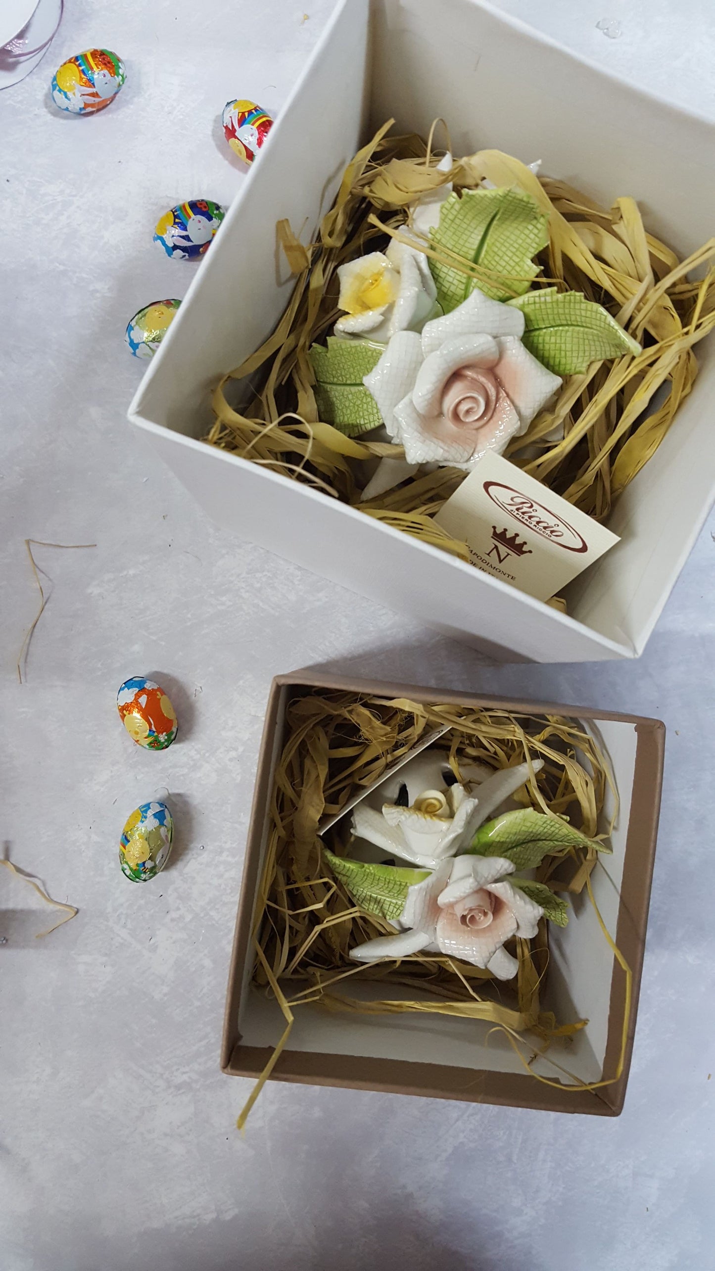 Uovo di Pasqua medio in ceramica