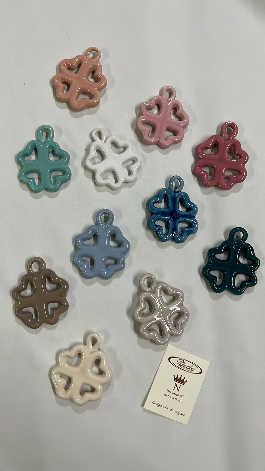 Appendino quadrifoglio segnaposto in ceramica