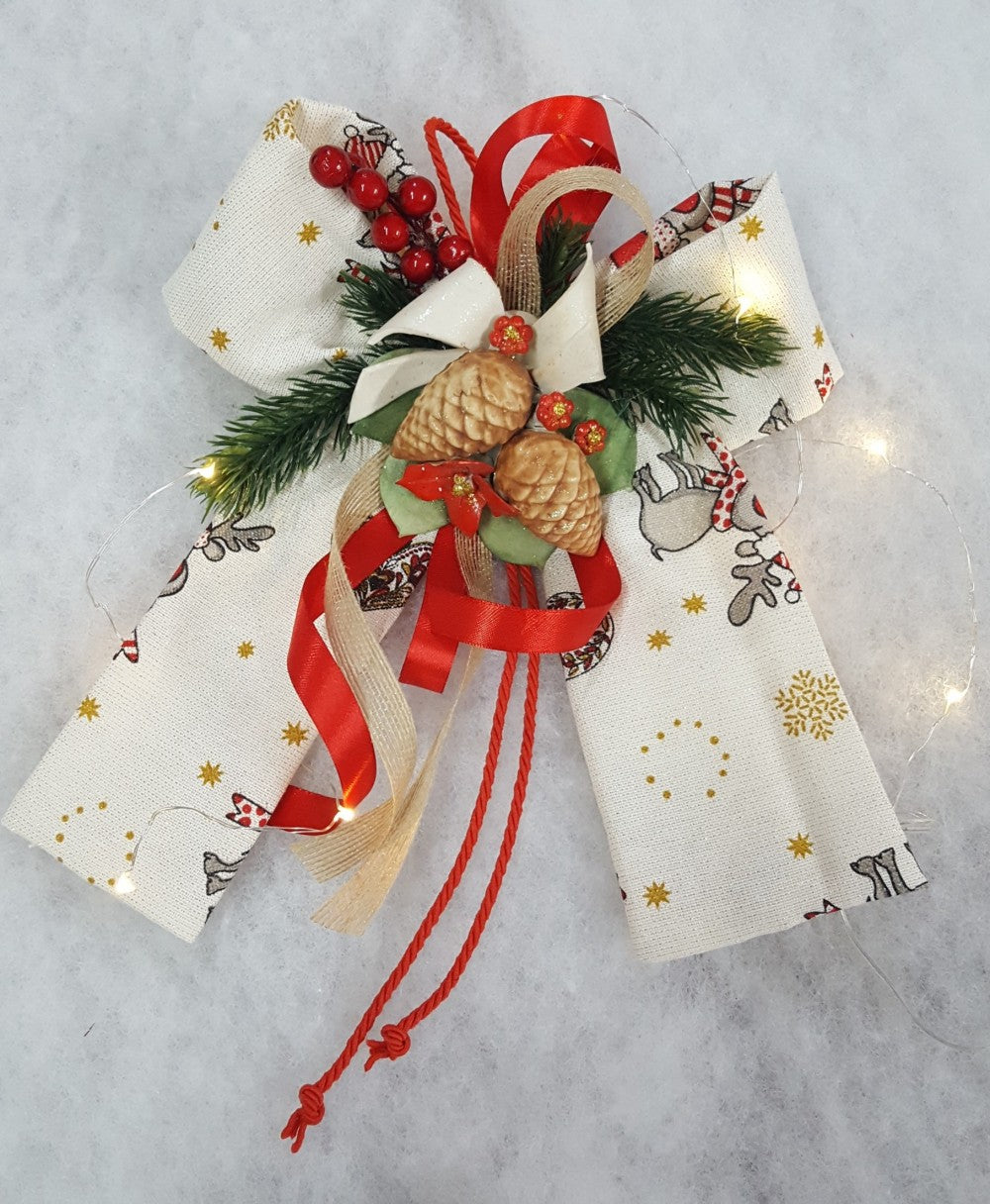 fiocco con decorazione artigianale