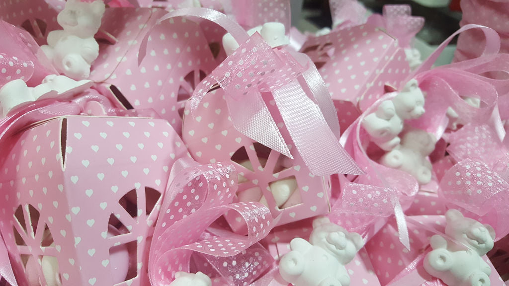 Lanterna in cartoncino con gessetto e confetti
