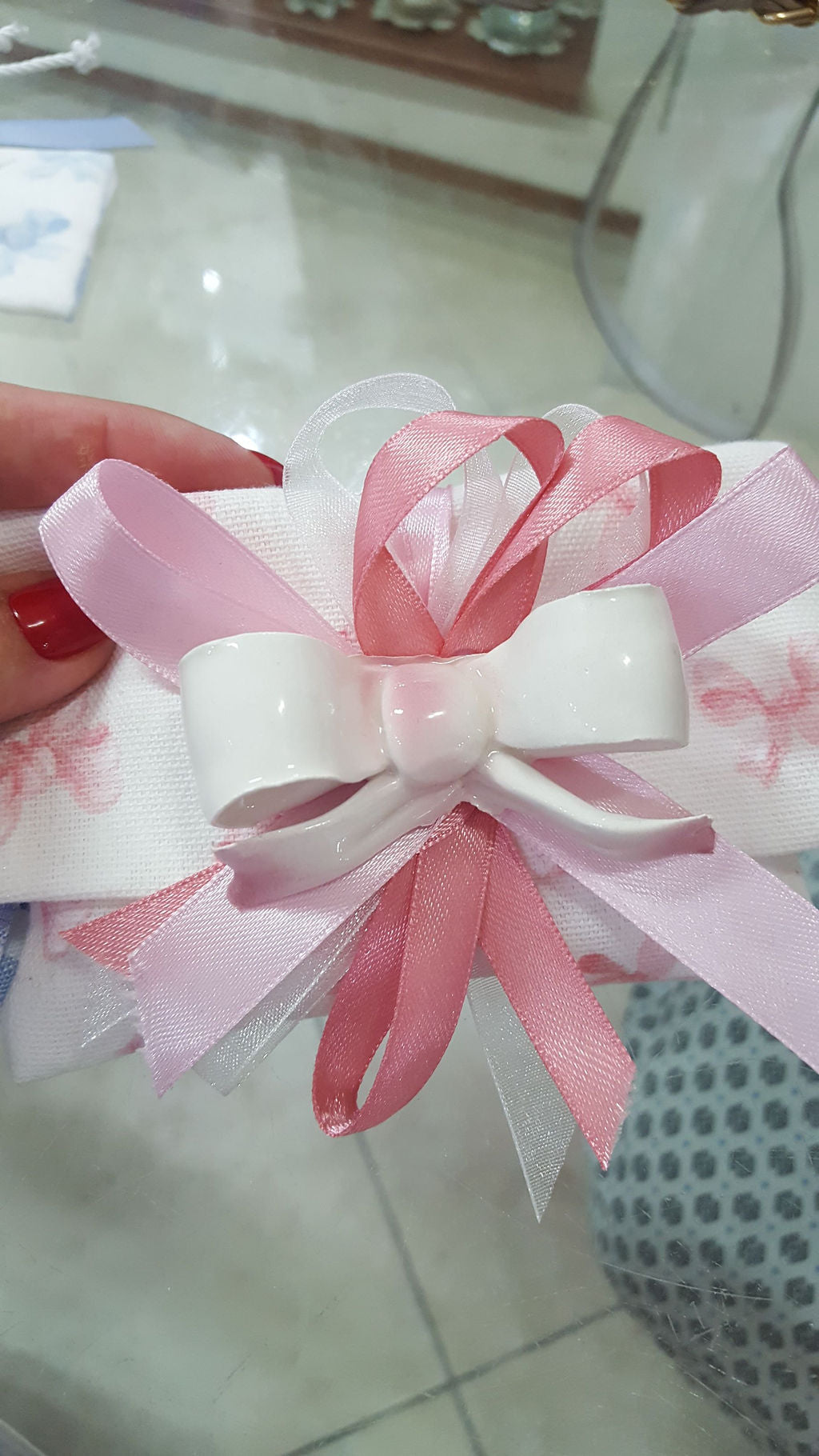 Fiocchetto ceramica su pochette