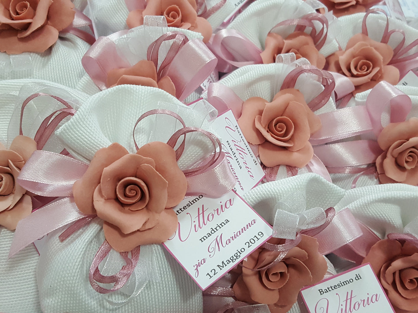 Sacchetto con rosa porcellana di Capodimonte