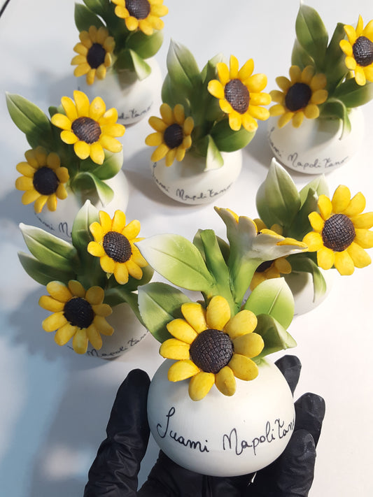 Piantina di girasoli in porcellana di Capodimonte