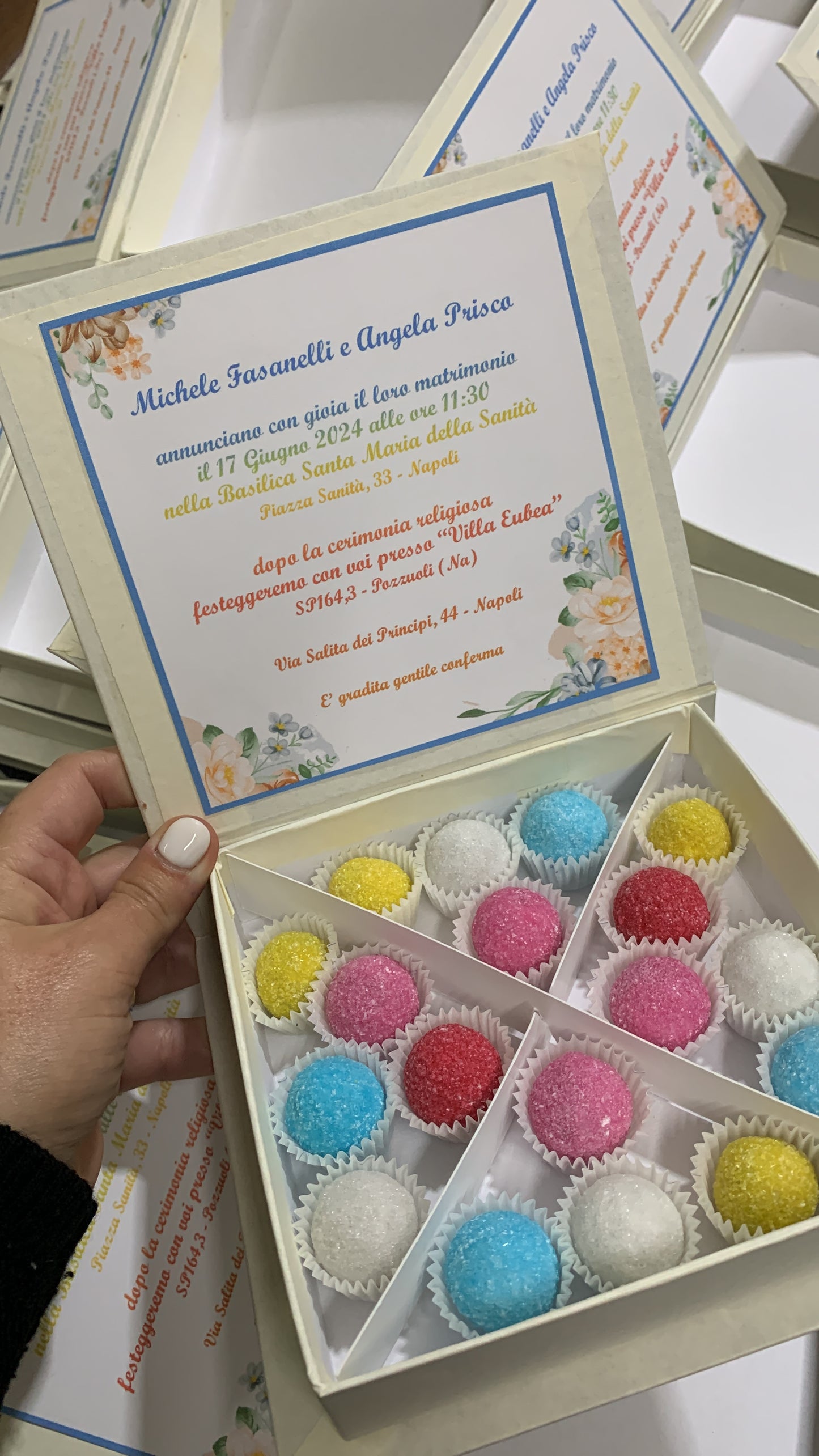 Partecipazione con confettata grafica e colore a scelta