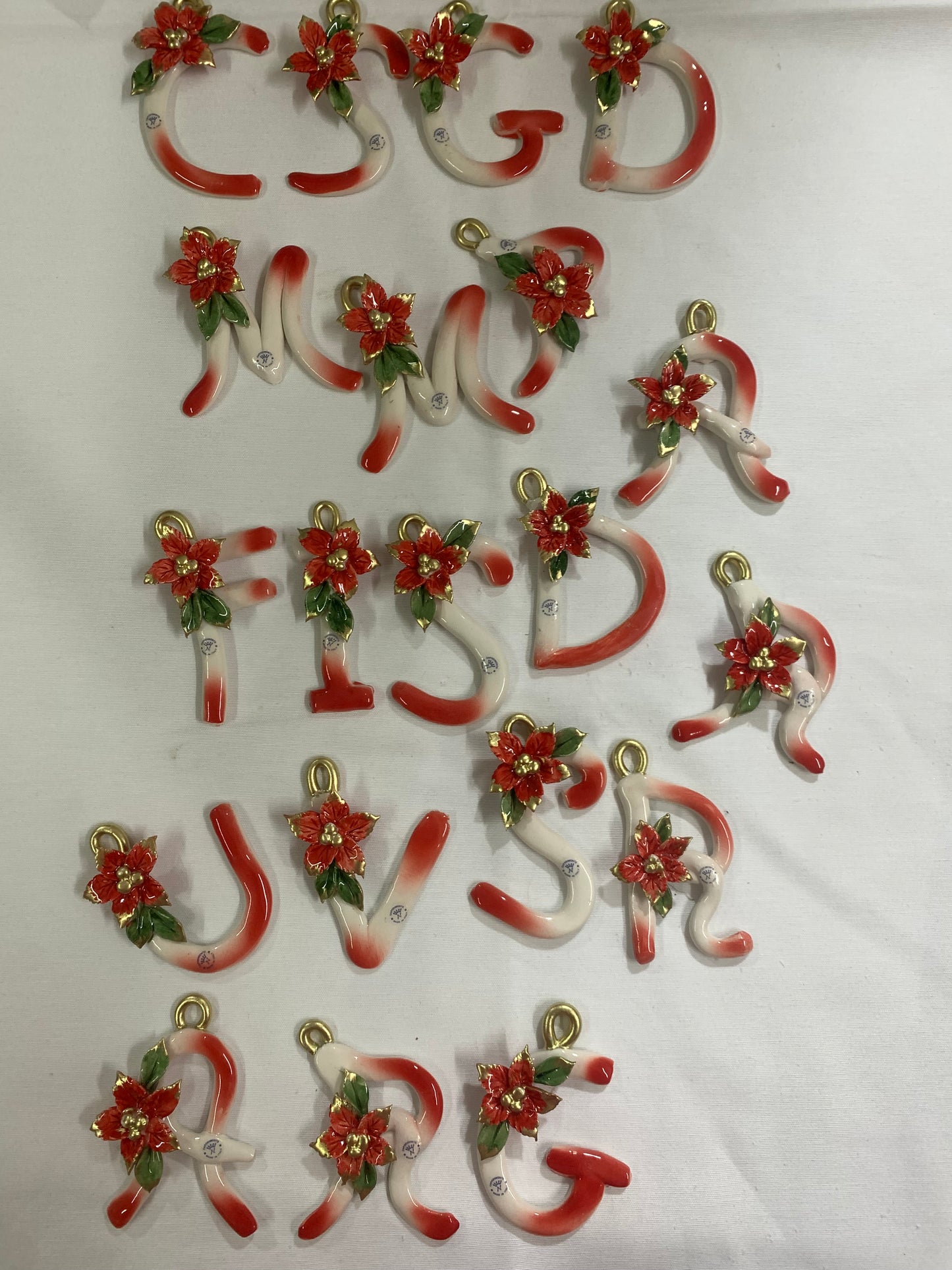 Lettera iniziale ceramica natalizia