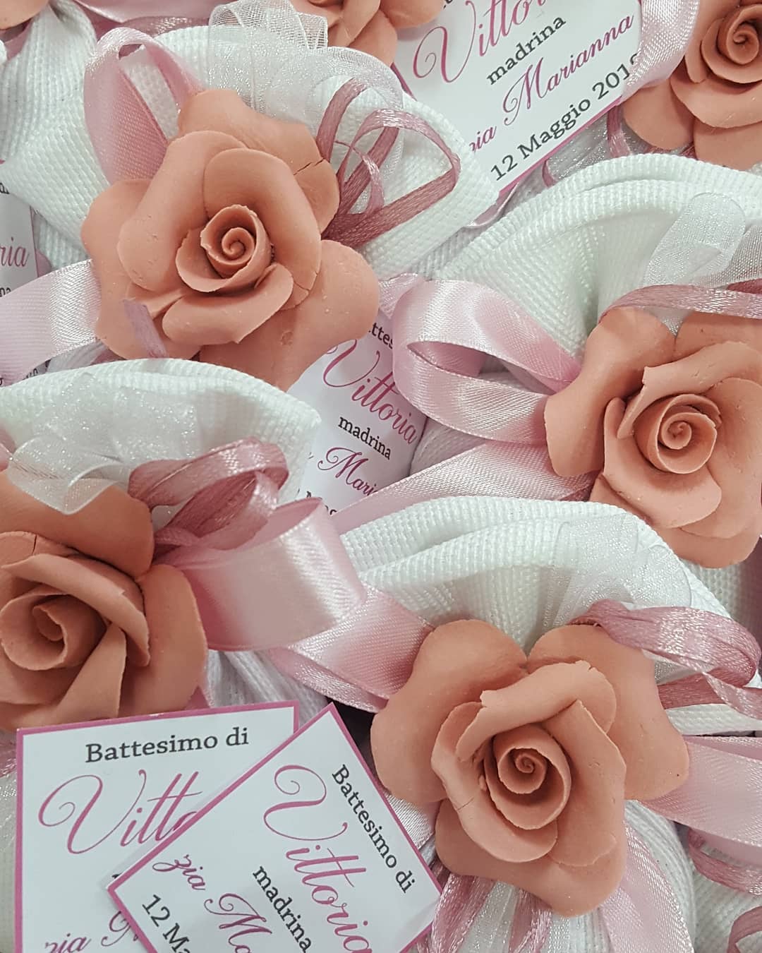 Sacchetto con rosa porcellana di Capodimonte