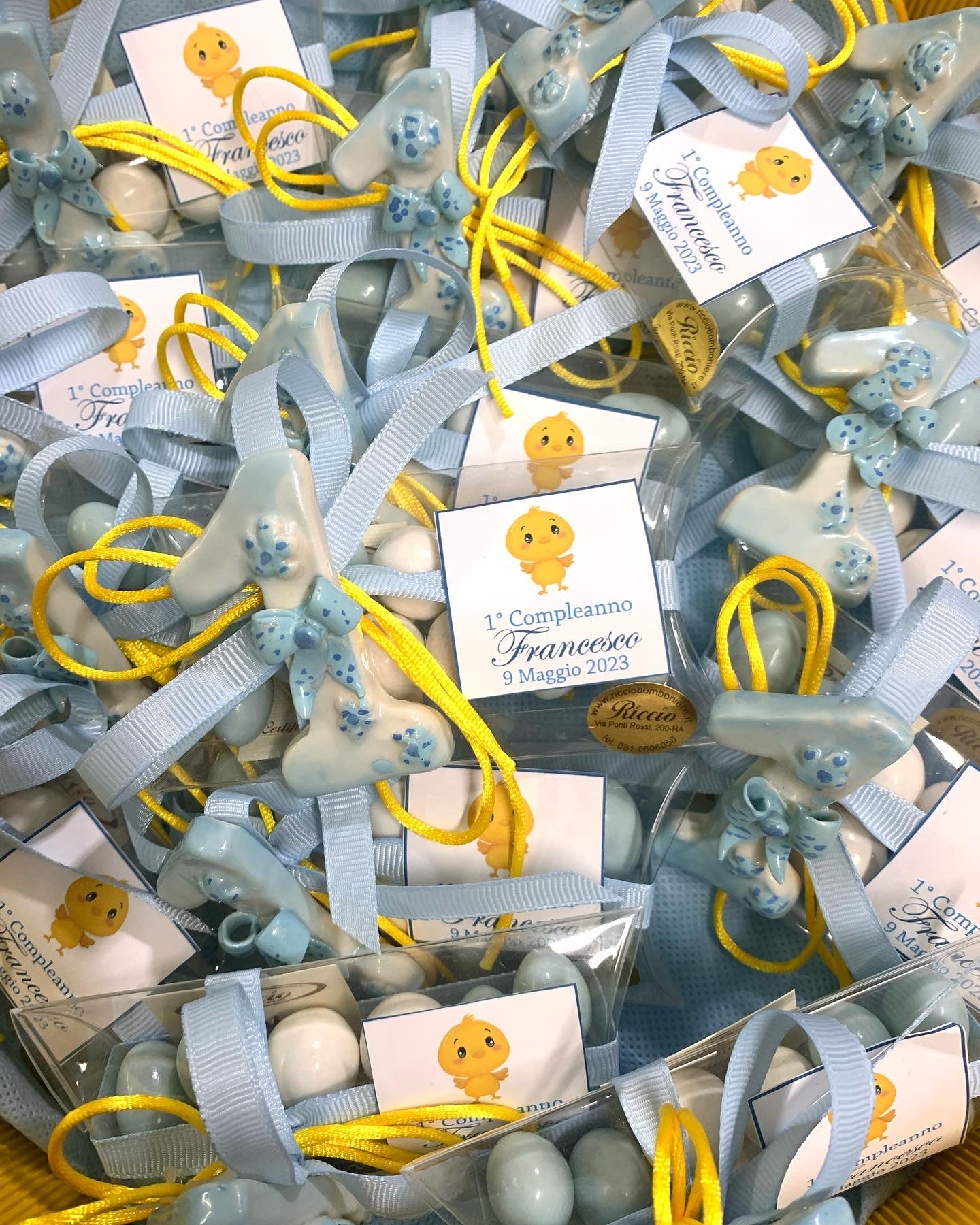 Numero uno in porcellana di Capodimonte fatto a mano confezione inclusa