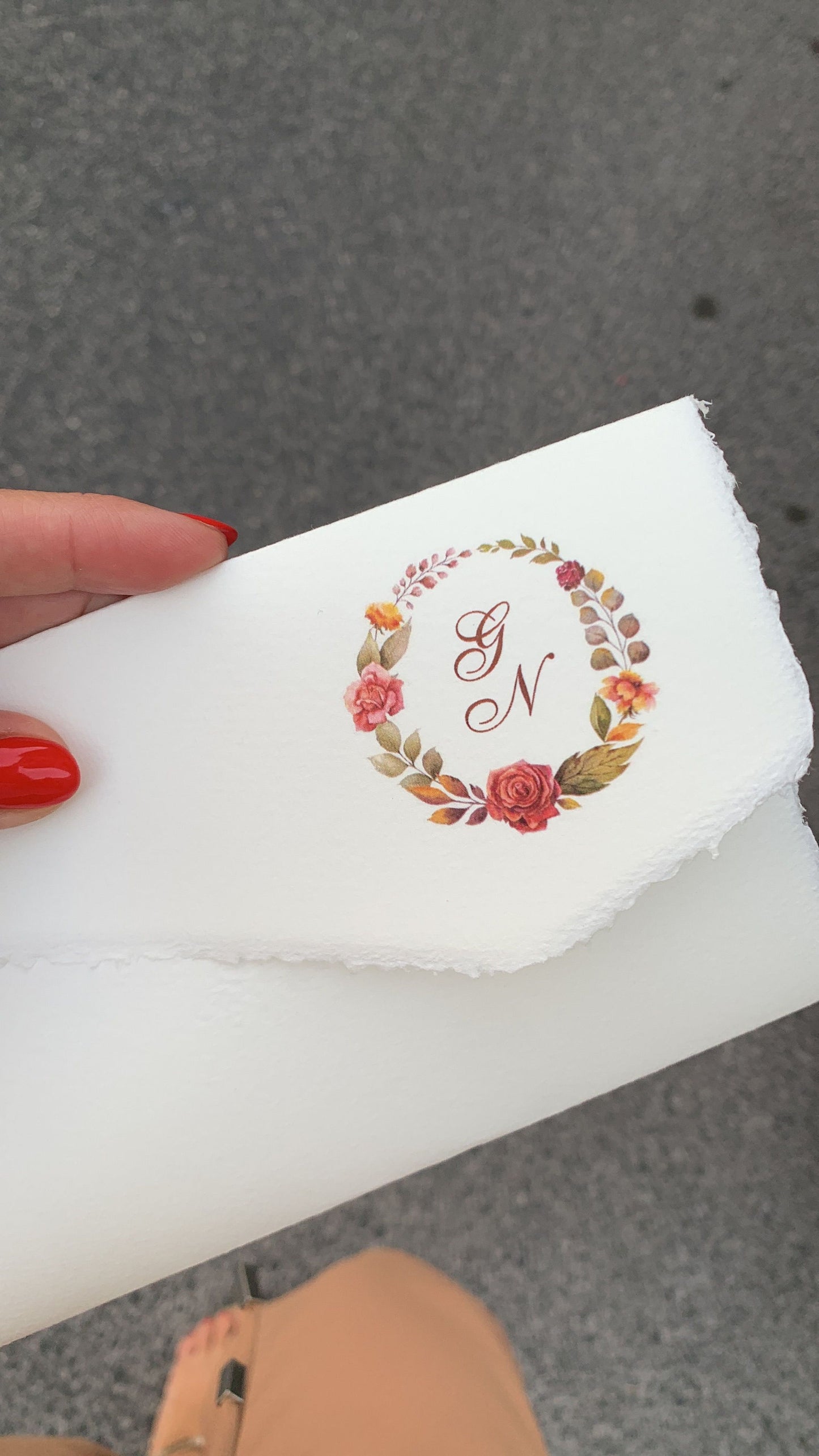 Partecipazione carta Amalfi con sigillo e fiori a scelta