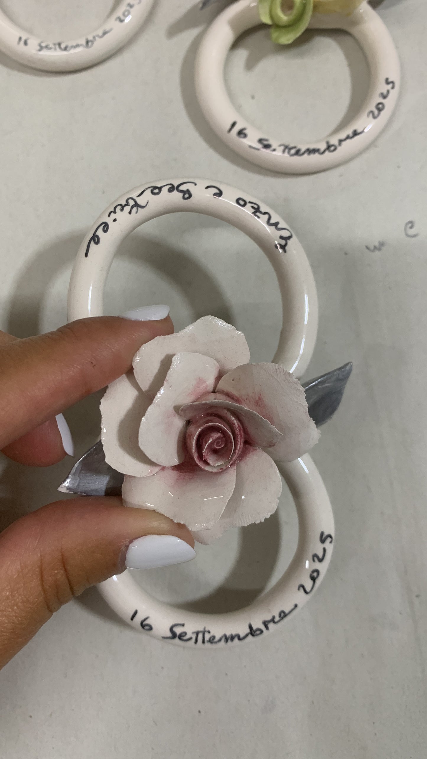 Fedi anniversario in ceramica confezionate