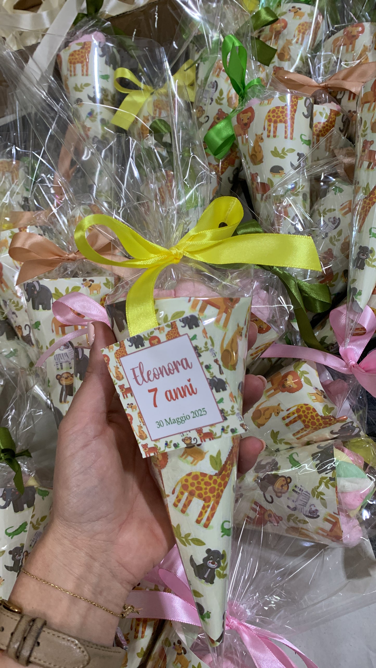 Conetto con grafica personalizzata per festa bambini
