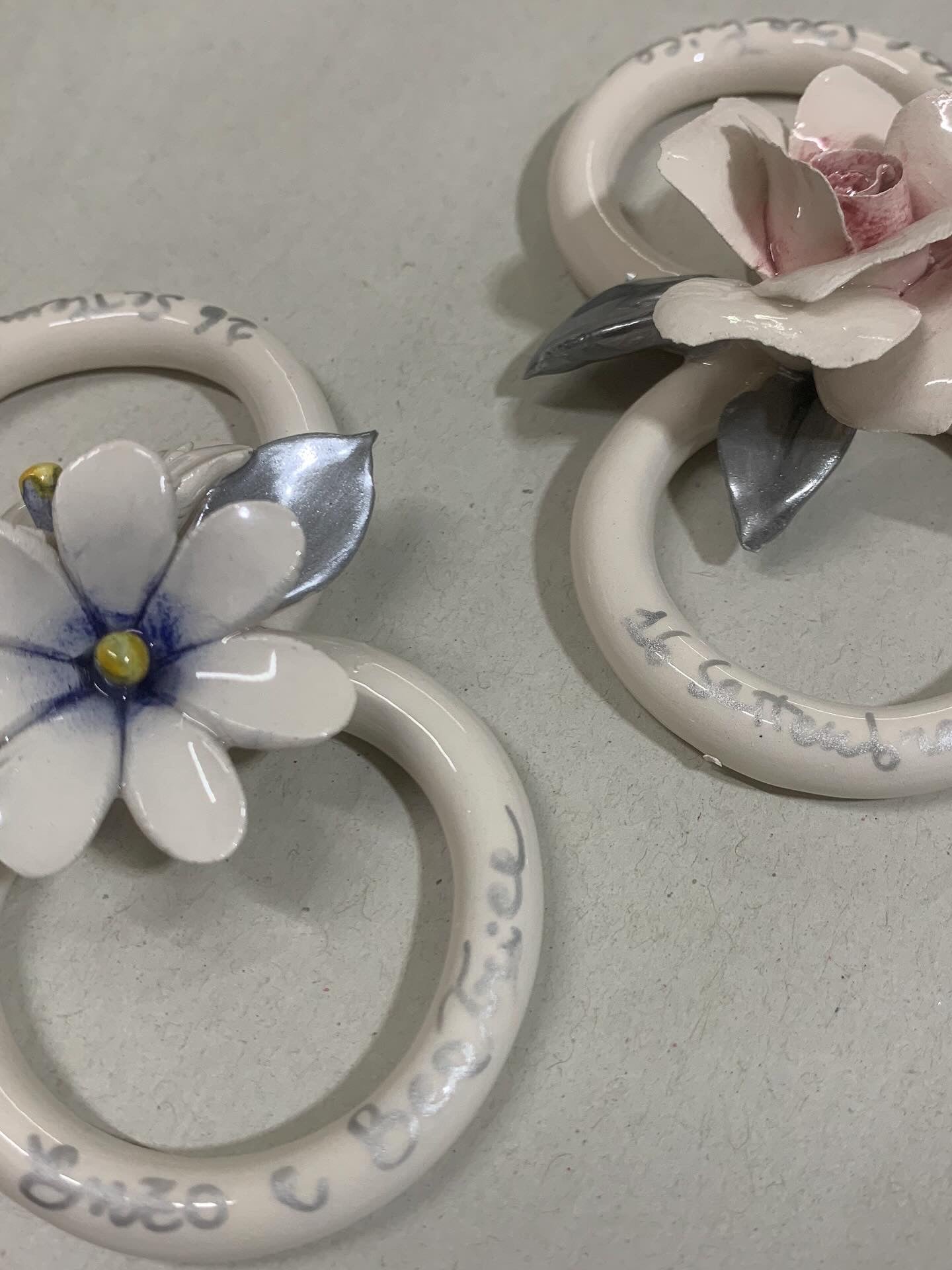 Fedi anniversario in ceramica confezionate