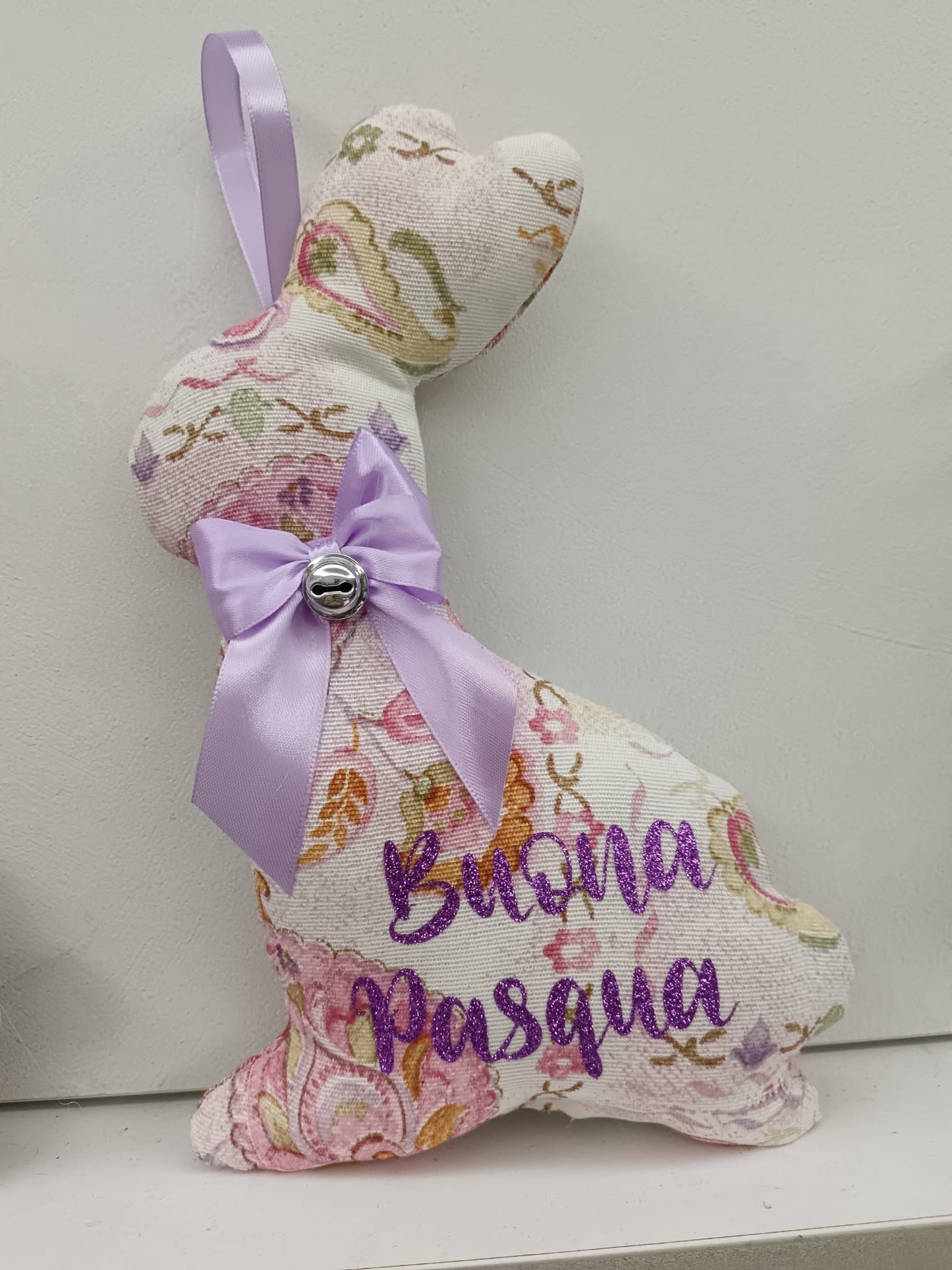 Coniglio Pasqua con scritta