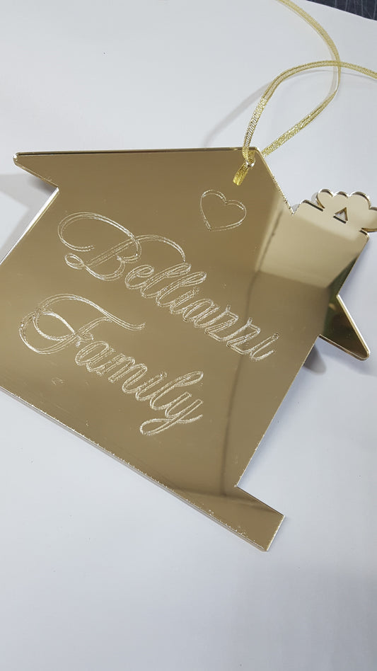 Fuoriporta personalizzato in plex specchiato oro a forma di casa