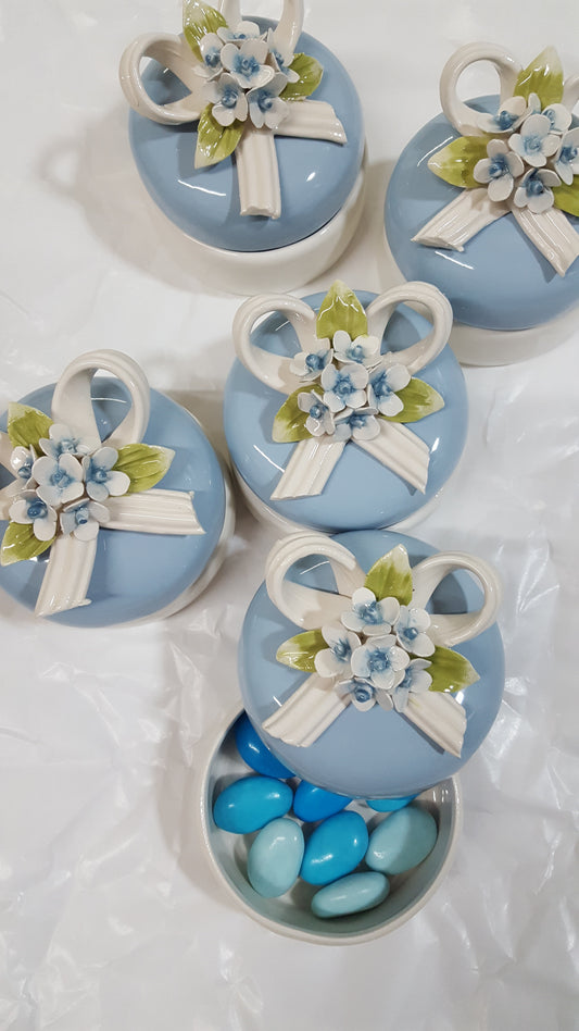 Cofanetto tondo avio con ortensie