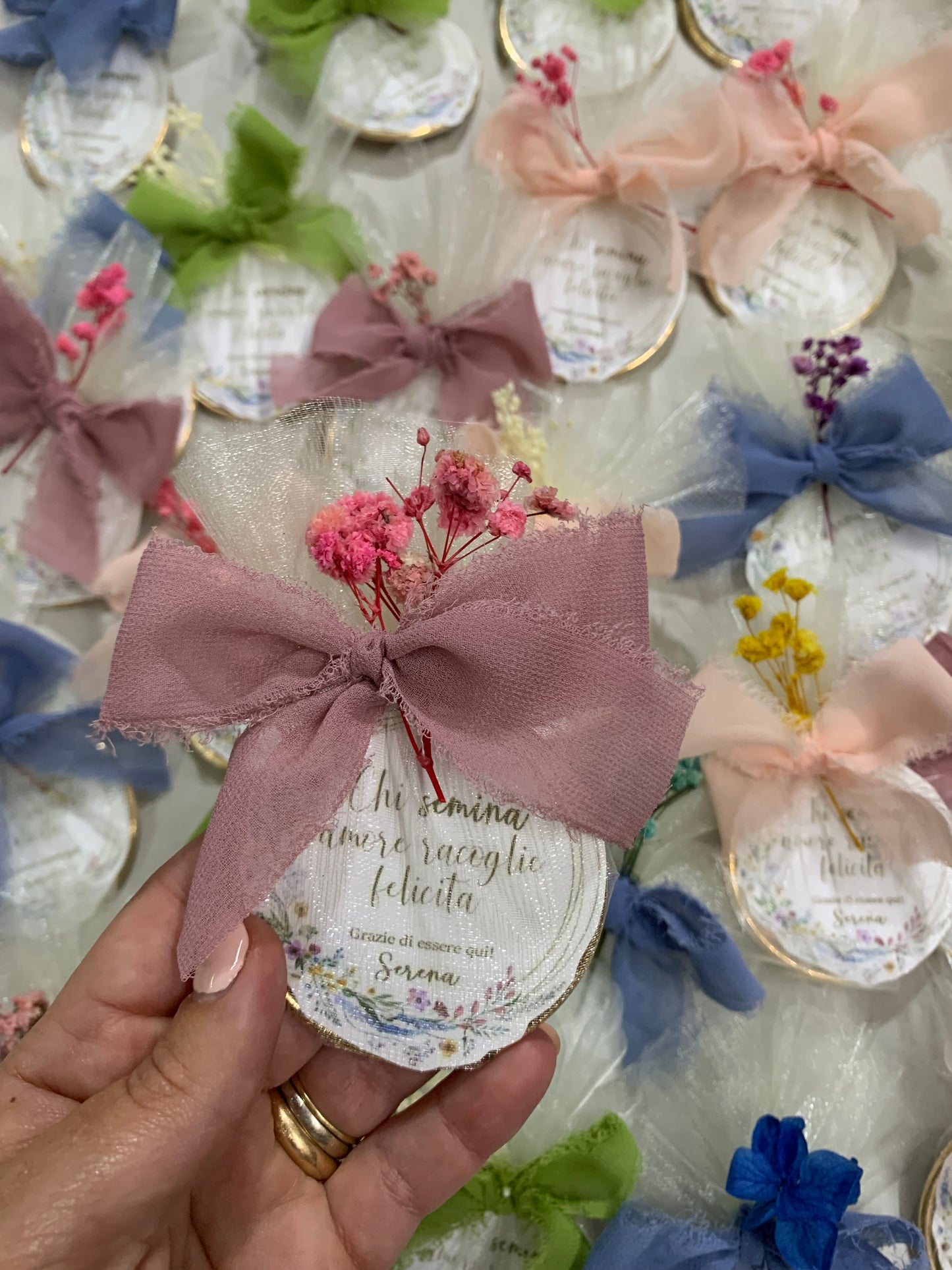 Cerchio metallo segnaposto con coriandoli piantabili