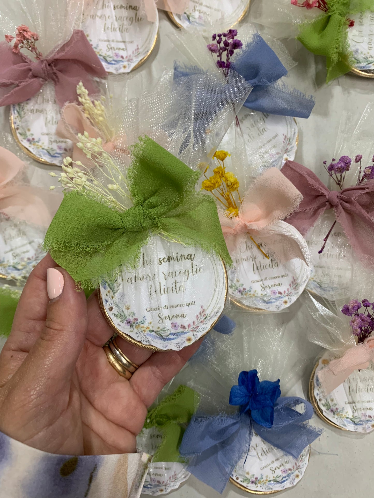 Cerchio metallo segnaposto con coriandoli piantabili