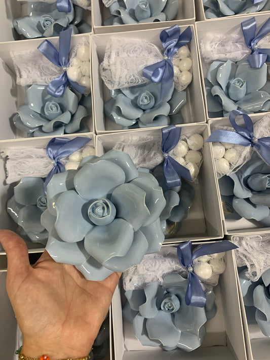 Rosa portacandela finemente confezionata