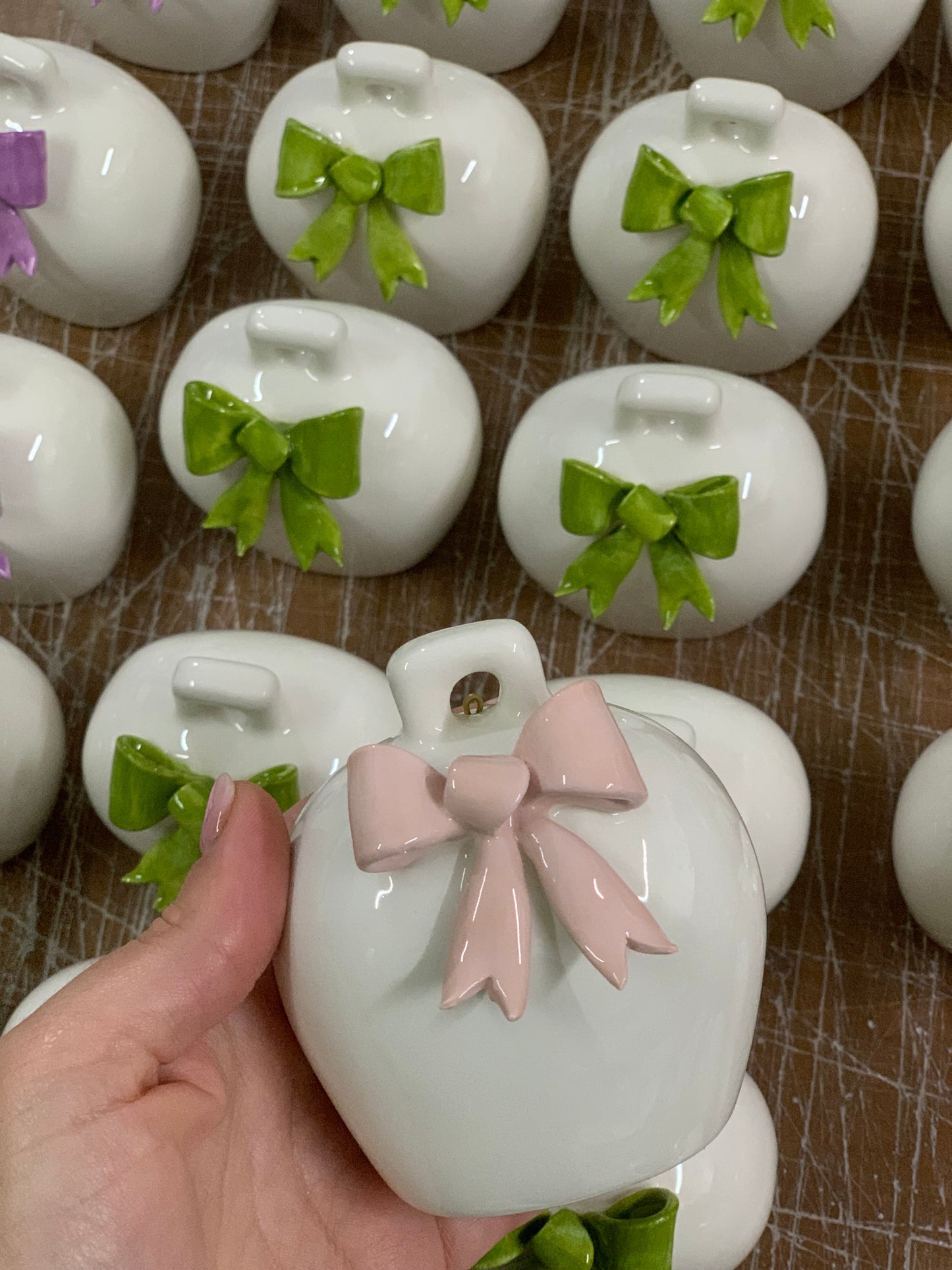 Campana 10cm con fiocco colorato